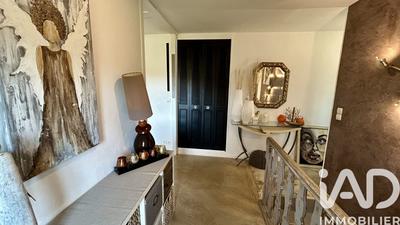 Maison - 141 m² - 8 pièces