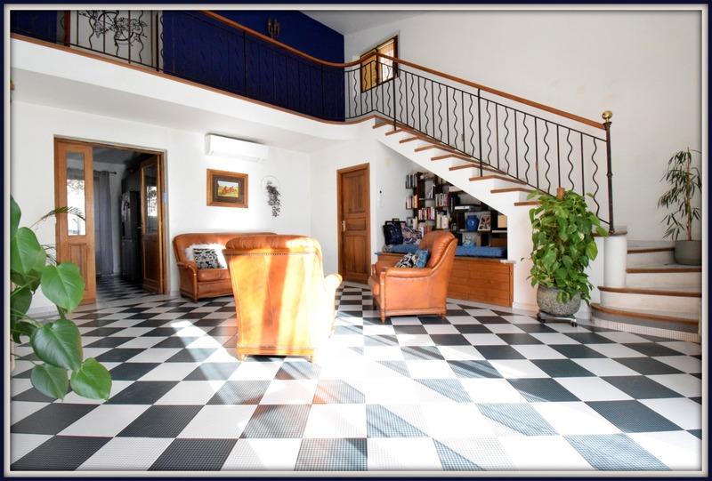 Villa - 171 m² - 6 pièces