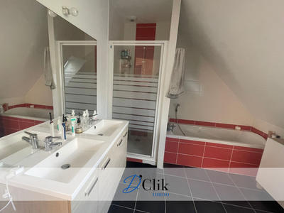 Maison - 96 m² - 4 pièces