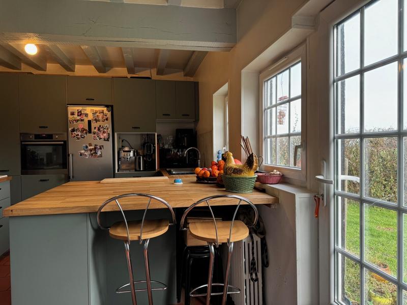 Maison - 210 m² - 8 pièces