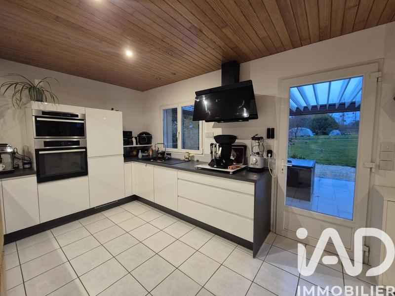 Maison - 177 m² - 6 pièces