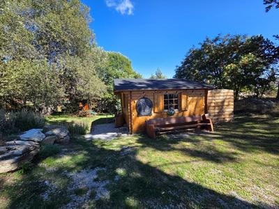 Maison - 400 m² - 12 pièces