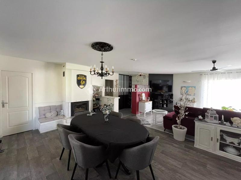 Maison - 149 m² - 9 pièces