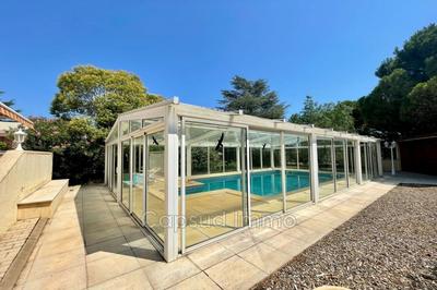 Villa - 295 m² - 8 pièces