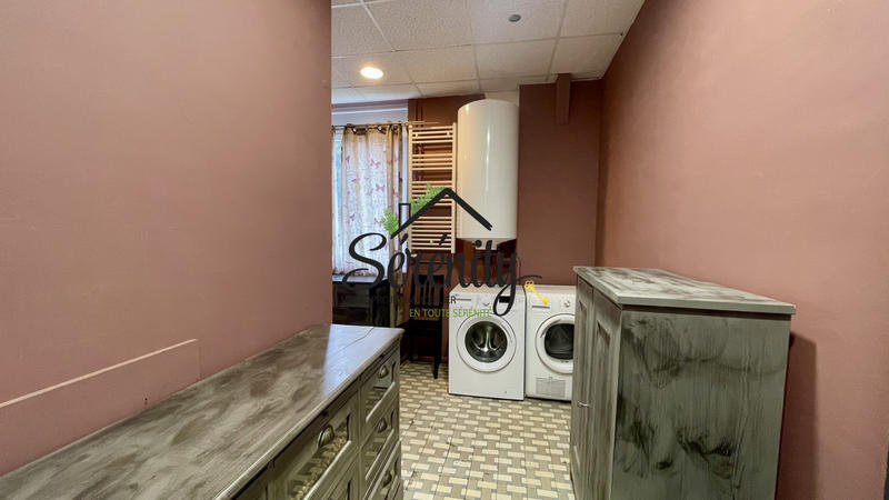 Maison - 169 m² - 8 pièces