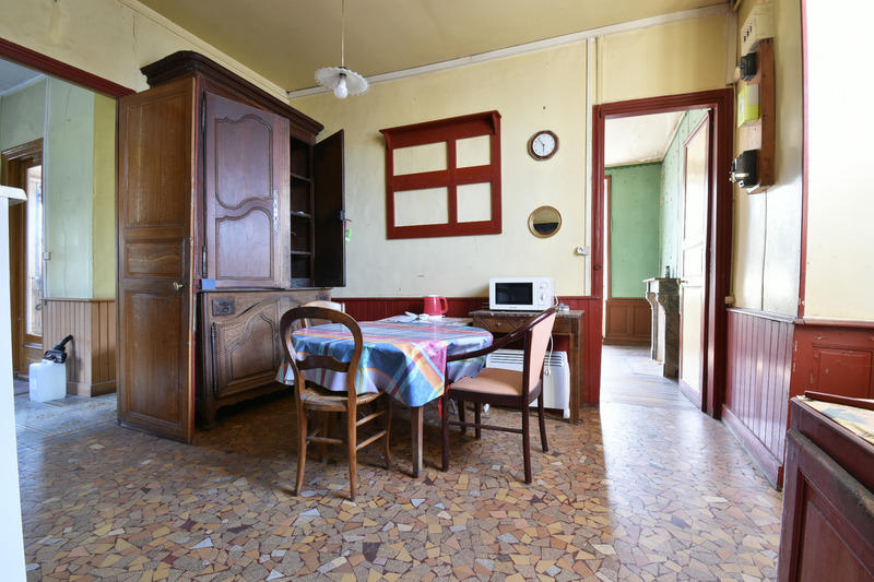 Maison - 168 m² - 8 pièces