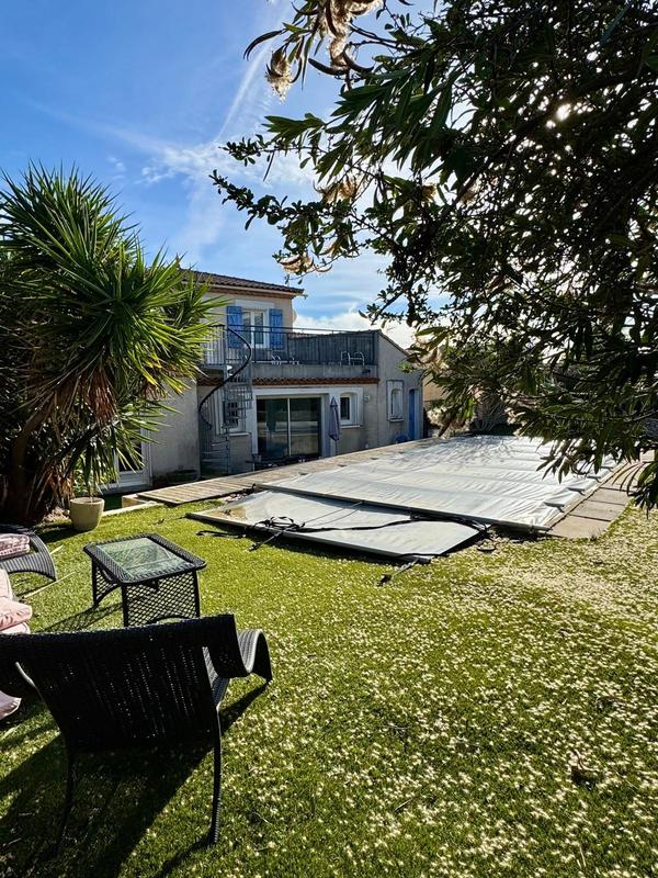 Maison - 195 m² - 5 pièces