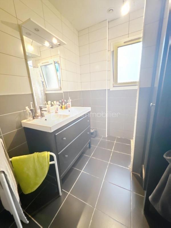 Maison - 105 m² - 6 pièces