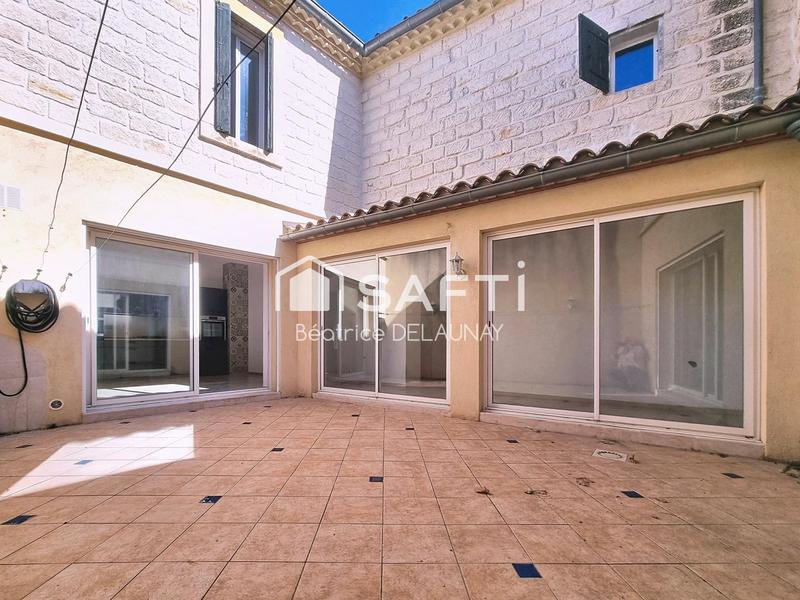 Maison - 219 m² - 8 pièces