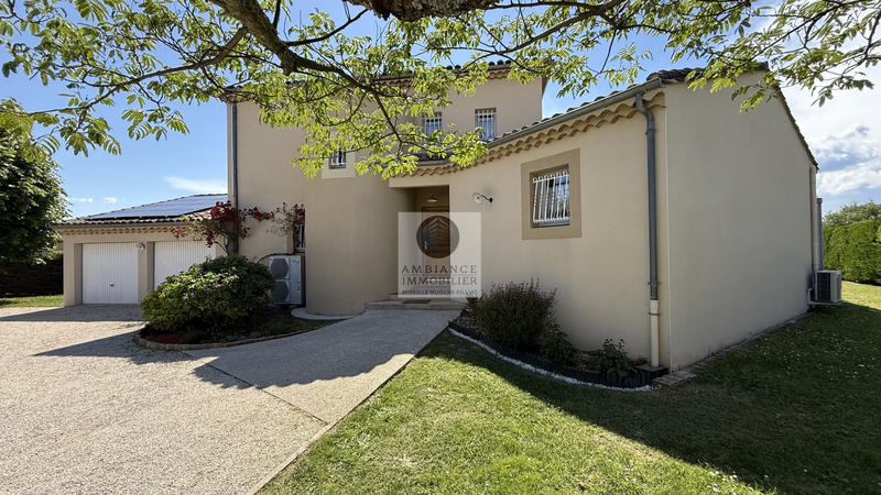 Maison - 155 m² - 6 pièces