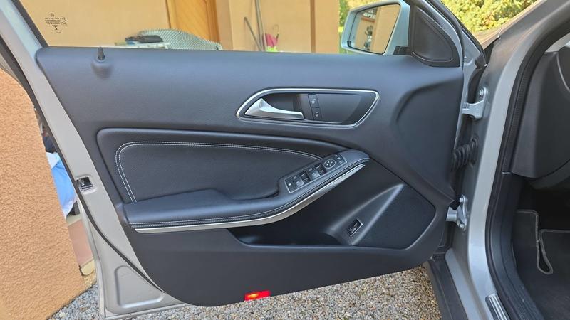 Mercedes Classe Gla 200 156 7g-Dct Sensation