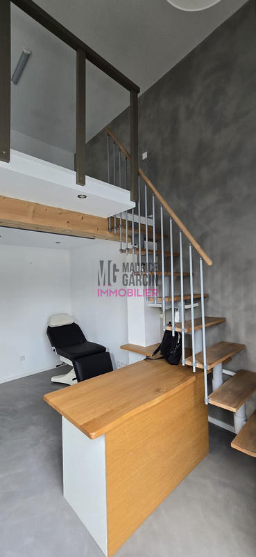 Local commercial - 30 m² - 2 pièces