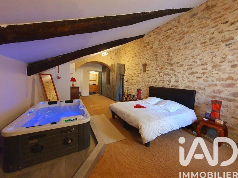 Maison de village - 179 m² - 5 pièces