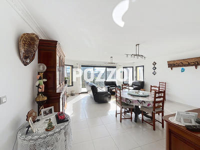 Maison - 101 m² - 5 pièces