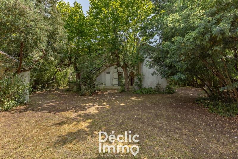 Maison - 300 m² - 9 pièces