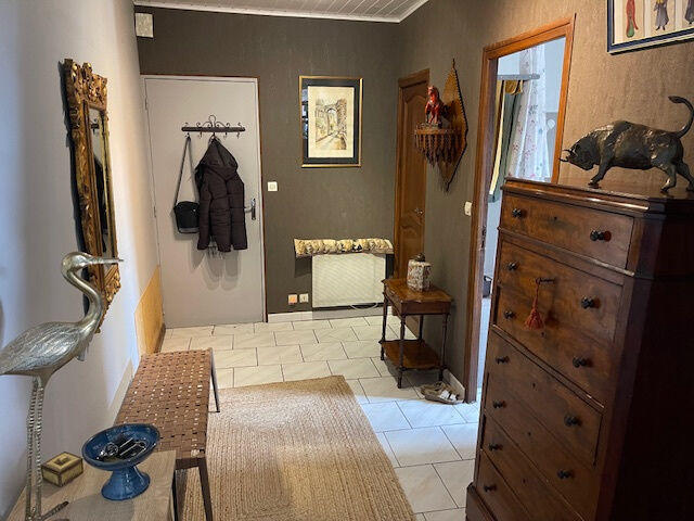 Maison - 210 m² - 5 pièces