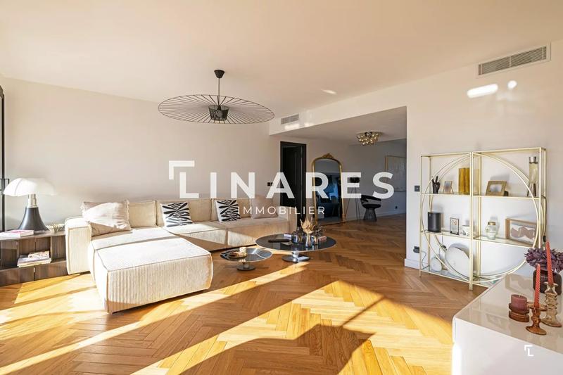 Appartement - 153 m² - 4 pièces