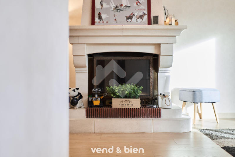 Maison - 121 m² - 6 pièces