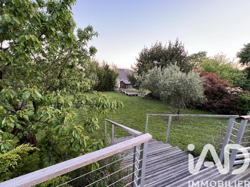 Maison - 220 m² - 6 pièces