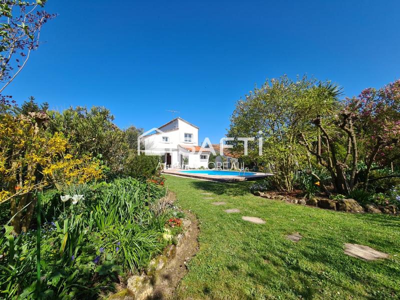 Maison - 140 m² - 5 pièces