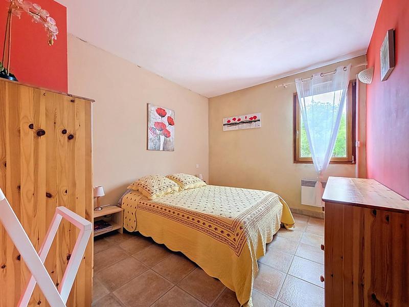 Maison - 220 m² - 7 pièces