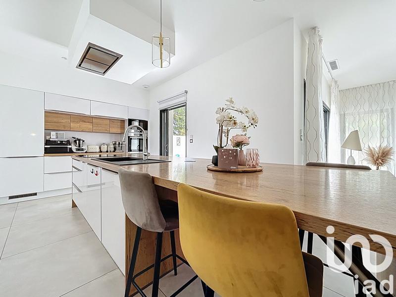 Maison - 144 m² - 5 pièces