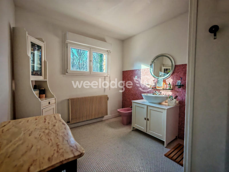 Maison - 262 m² - 10 pièces