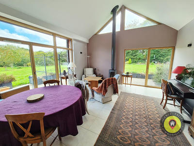 Maison - 160 m² - 5 pièces