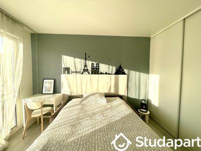 Chambre - 9 m² - 1 pièce