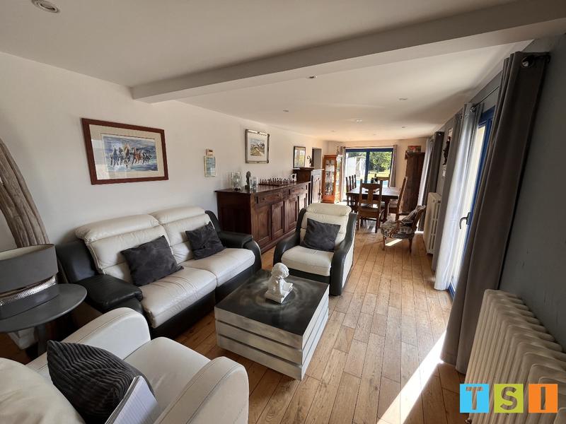 Maison - 151 m² - 6 pièces