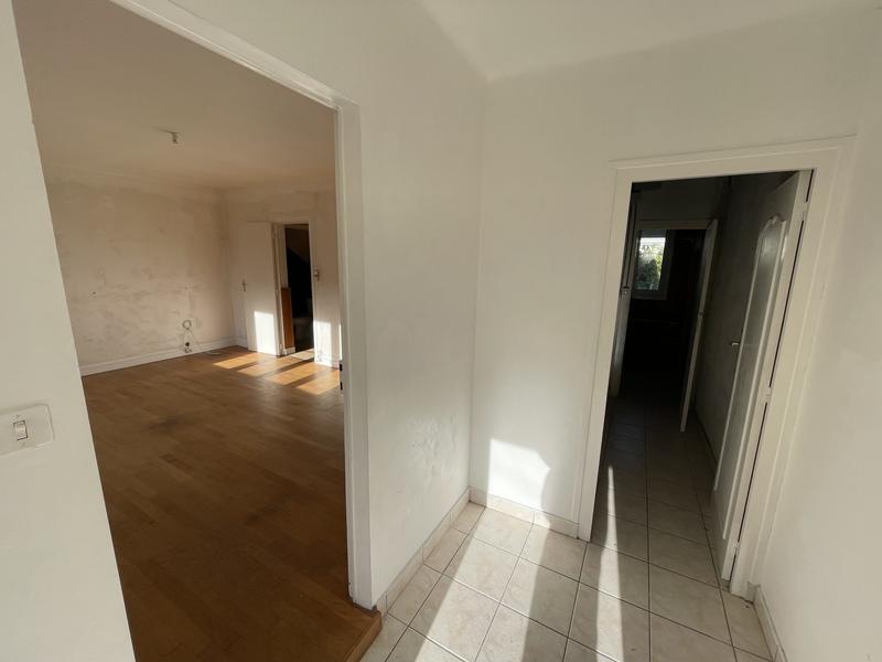 Maison traditionnelle - 76 m² - 4 pièces