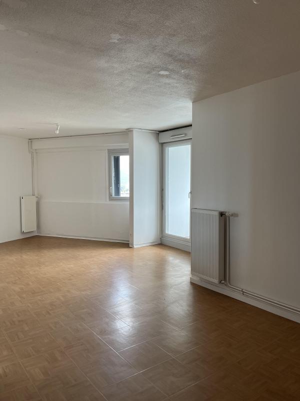 Appartement - 100 m² - 4 pièces