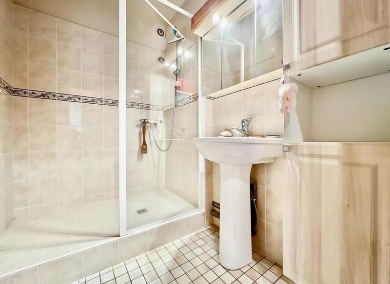 Appartement - 81 m² - 4 pièces