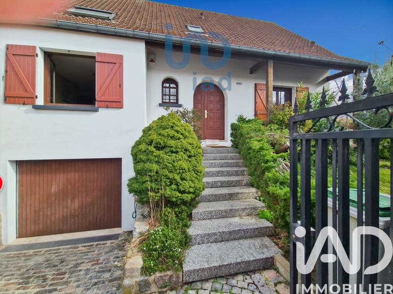 Maison - 157 m² - 7 pièces