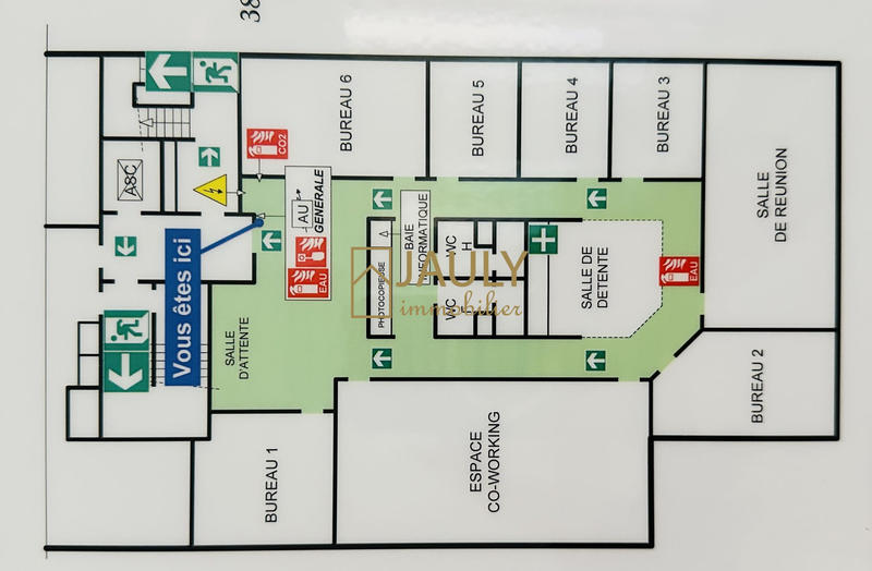 Bureau - 254 m² - 9 pièces