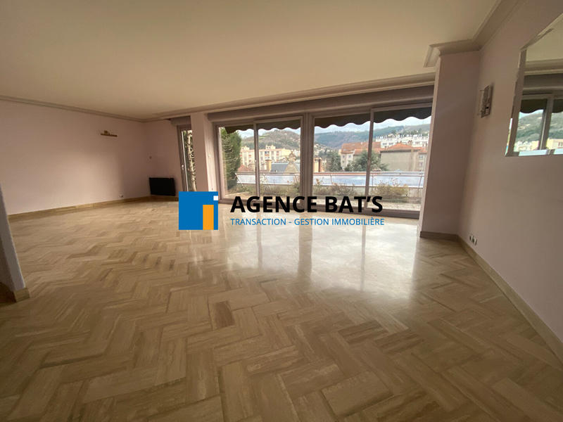 Appartement - 138 m² - 5 pièces