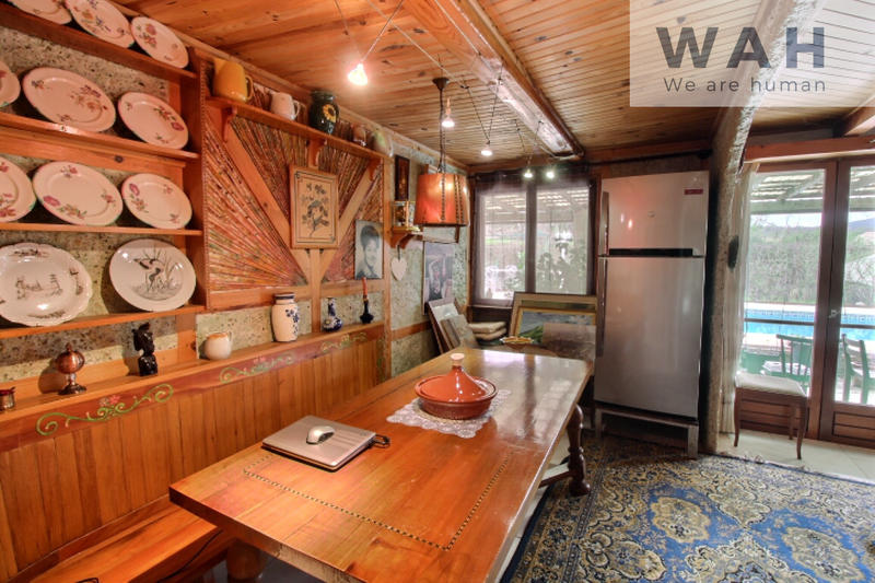 Maison - 143 m² - 7 pièces