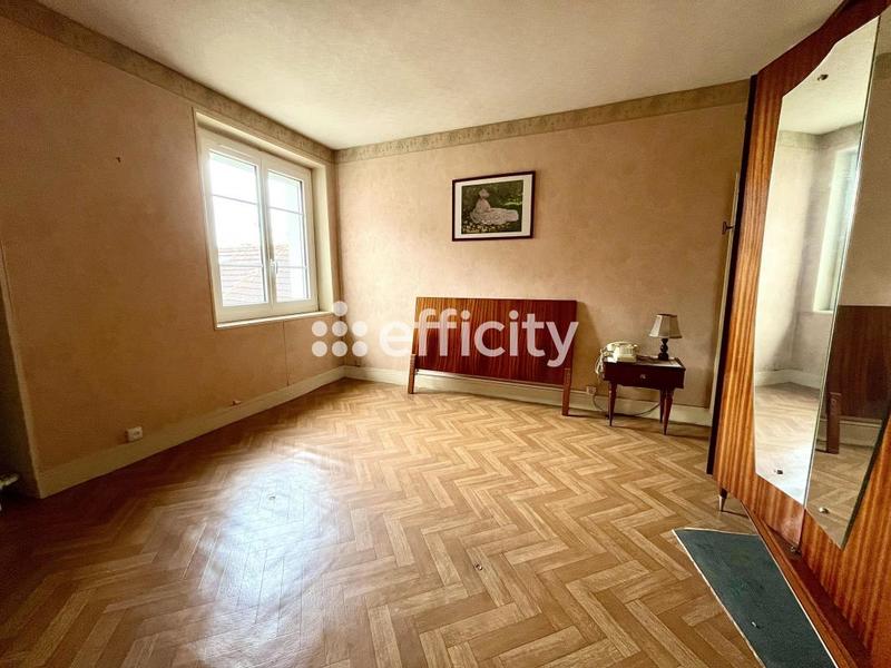 Maison - 93 m² - 4 pièces