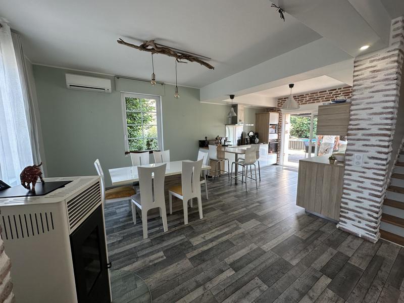 Maison - 160 m² - 6 pièces