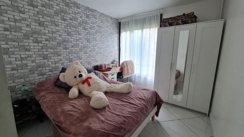 Appartement - 99 m² - 6 pièces