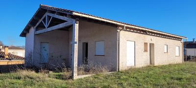 Maison - 96 m² - 4 pièces