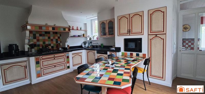 Maison - 131 m² - 6 pièces