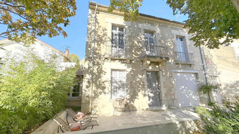 Maison - 180 m² - 5 pièces