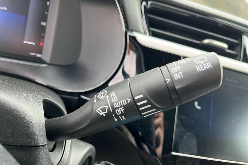 Opel Corsa Hybrid 110 E-Dct6 Gs Pk c