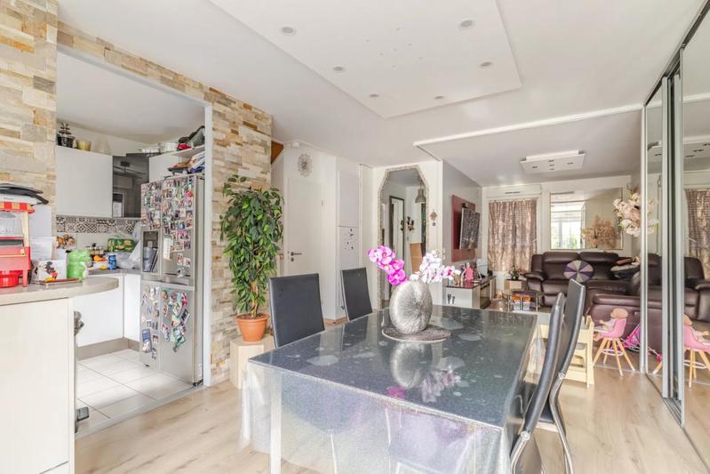 Maison - 89 m² - 5 pièces