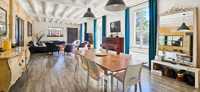 Maison - 180 m² - 5 pièces