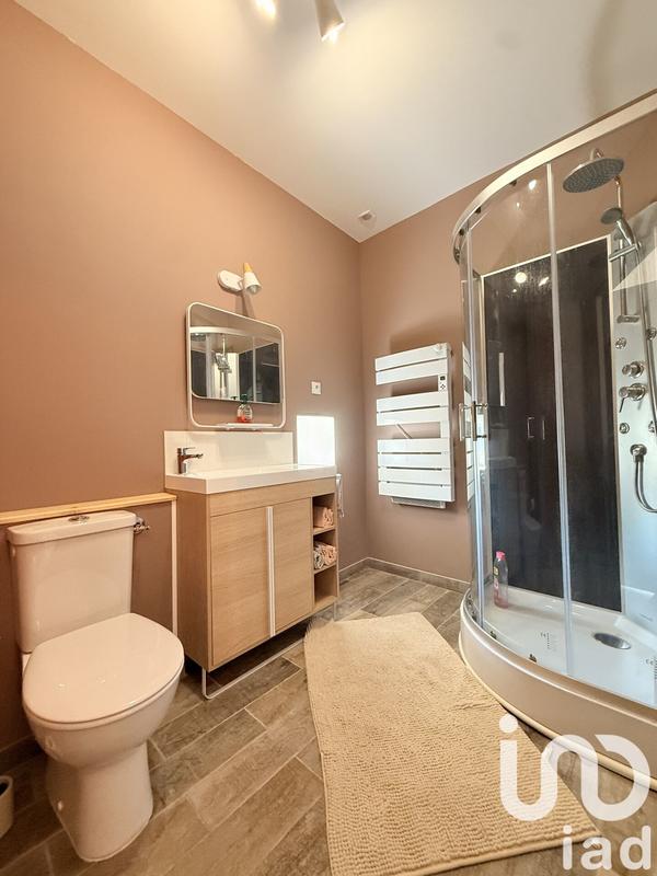 Maison - 200 m² - 8 pièces