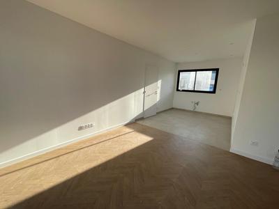 Maison - 118 m² - 6 pièces