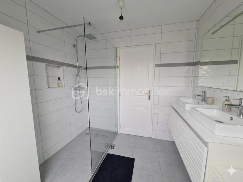 Maison - 87 m² - 4 pièces