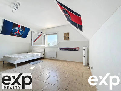 Maison - 218 m² - 6 pièces